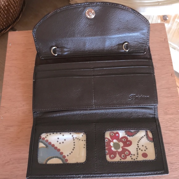 Brighton mini shoulder Bag with adjustable strap. - Picture 3 of 5